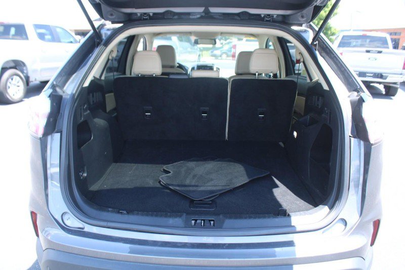 Used 2024 Ford Edge SEL image 7