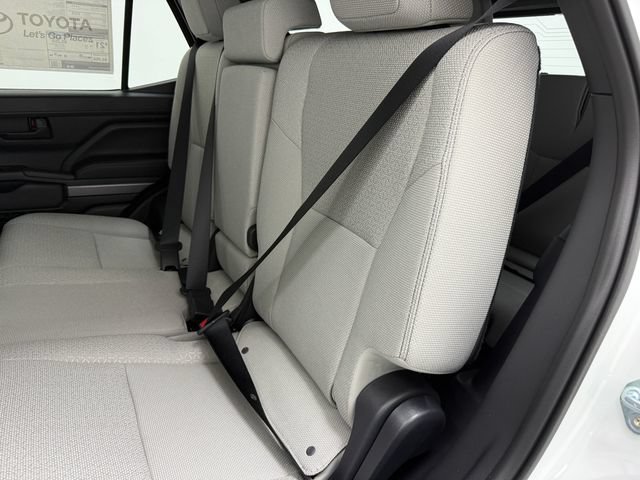 New 2026 Toyota 4Runner SR5 AWD/4WD image 35