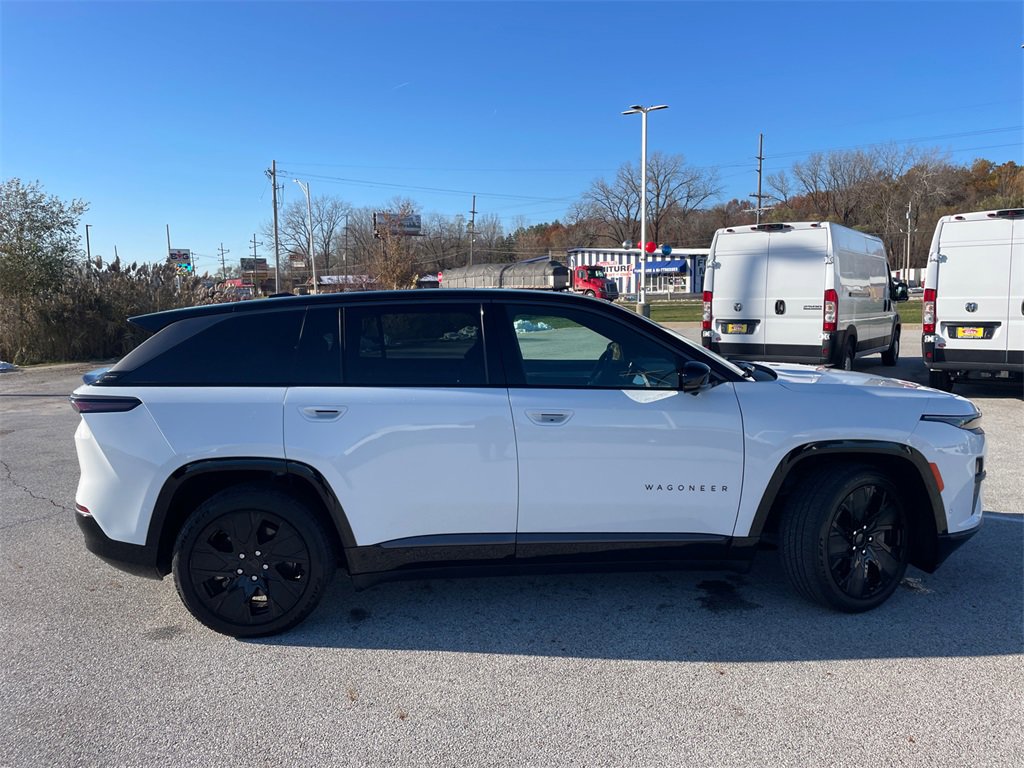 Used 2025 Jeep Wagoneer Launch Edition w/ Trailer Tow Group image 2