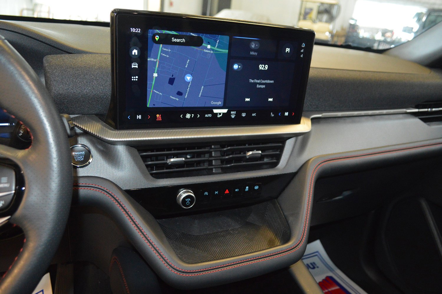 Certified 2025 Ford Explorer ST-Line image 19