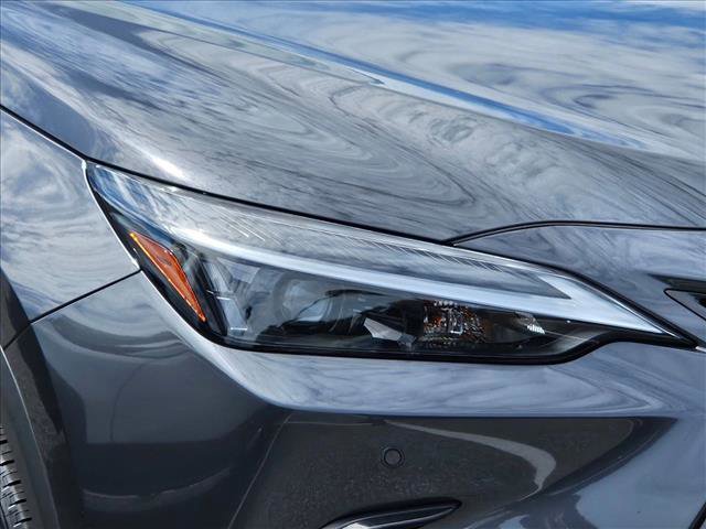 Used 2025 Lexus NX 250 FWD w/ Premium Package image 4