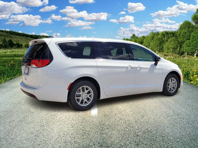New 2026 Chrysler Voyager LX FWD image 4