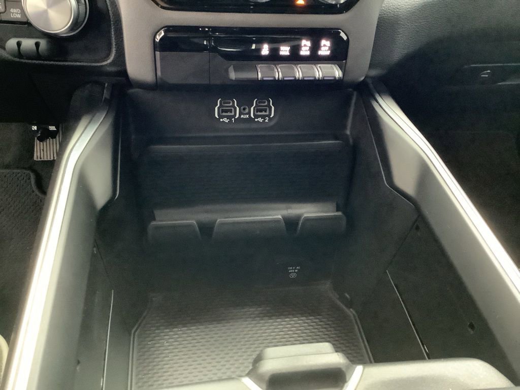 Used 2022 RAM 1500 Laramie w/ Sport Appearance Package image 20