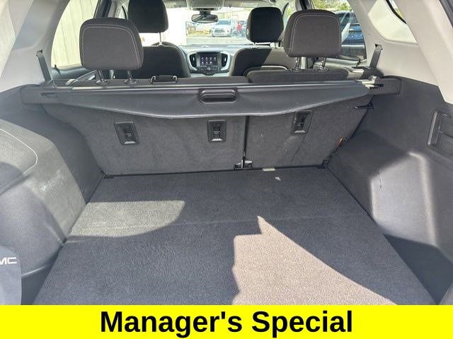 Used 2023 GMC Terrain SLE w/ Driver Convenience Package image 34