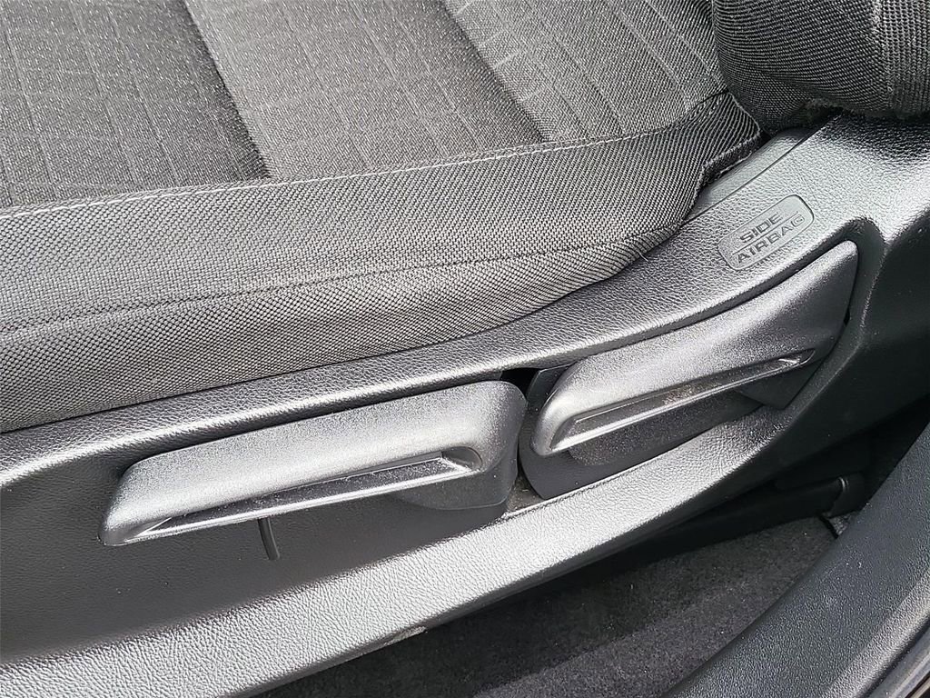 Used 2023 Honda HR-V LX image 38