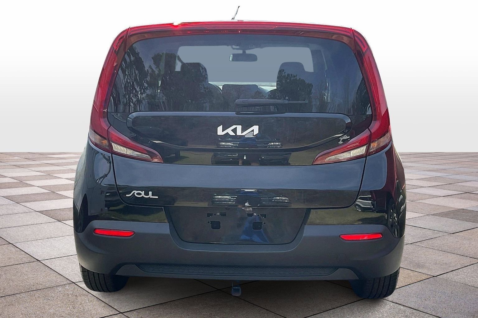 Used 2022 Kia Soul LX FWD image 4