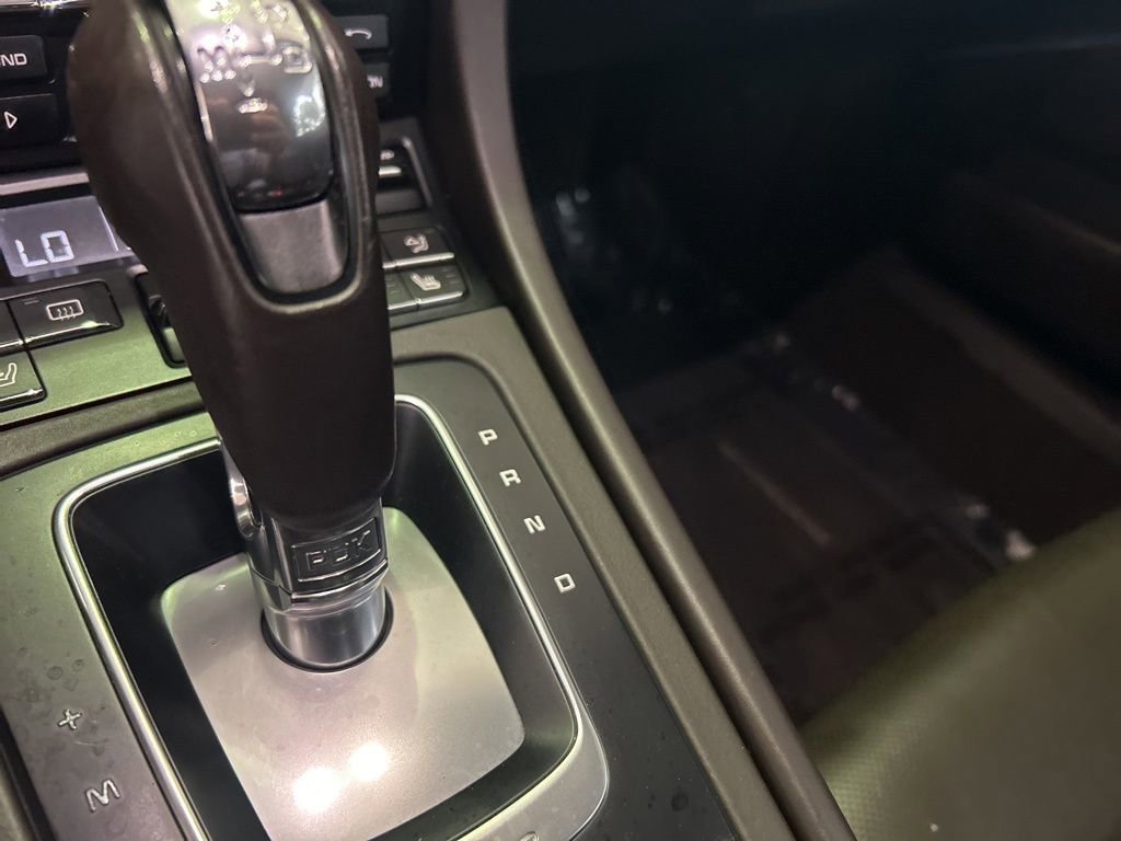 Used 2016 Porsche 911 Turbo image 8