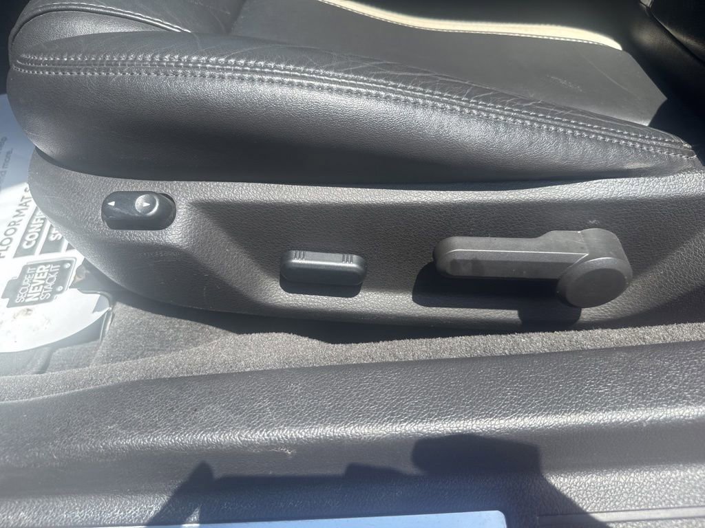 Used 2010 Ford Mustang GT RWD image 14
