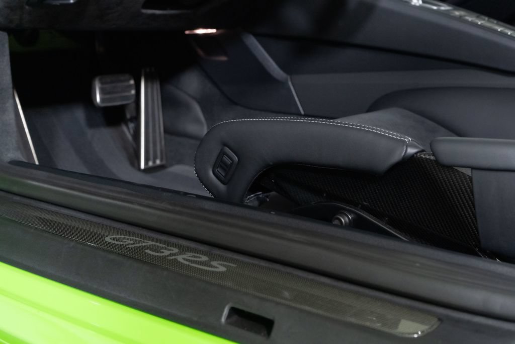Used 2019 Porsche 911 GT3 RS RWD image 22