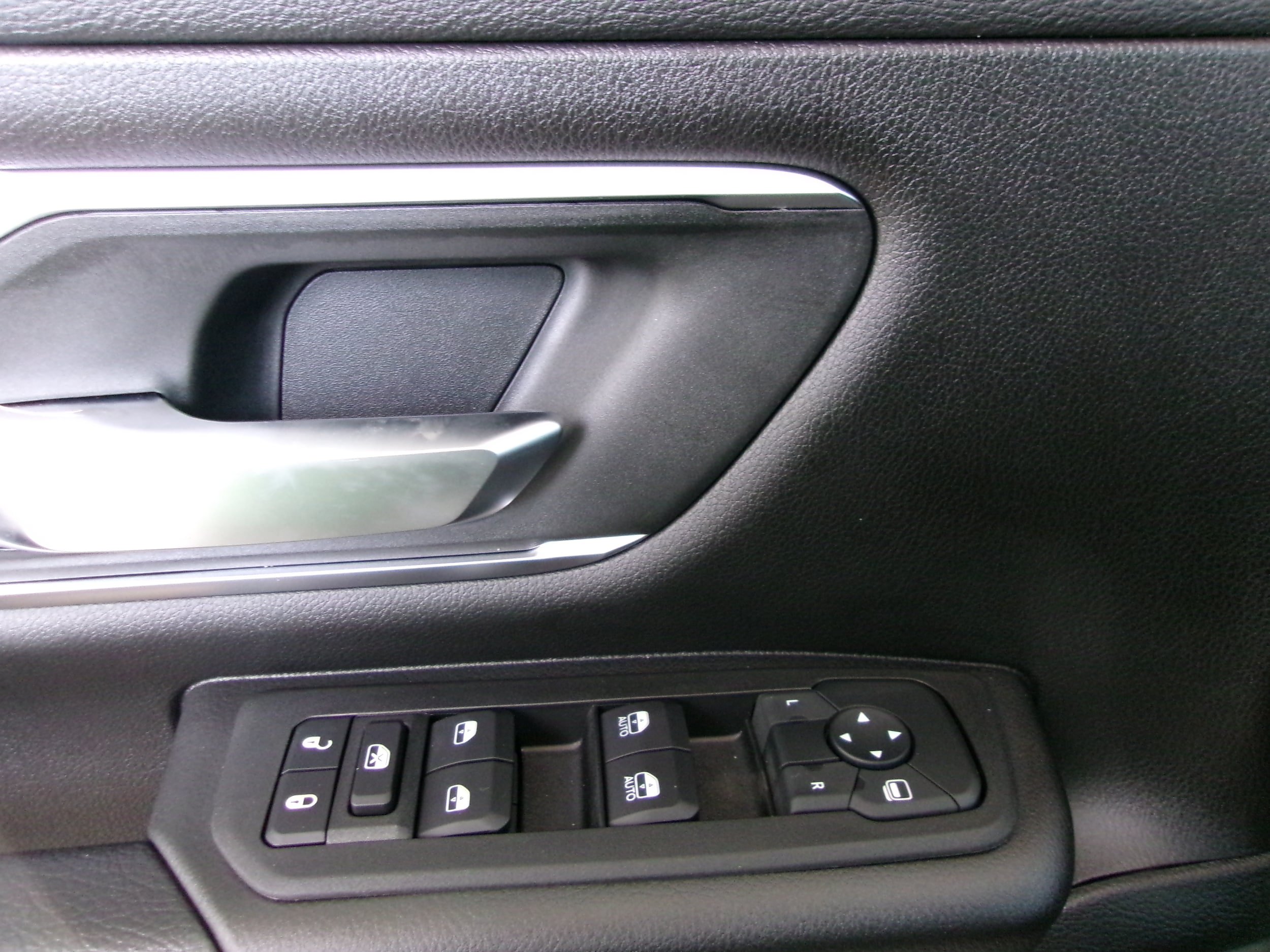 New 2025 RAM 1500 Big Horn AWD/4WD image 11