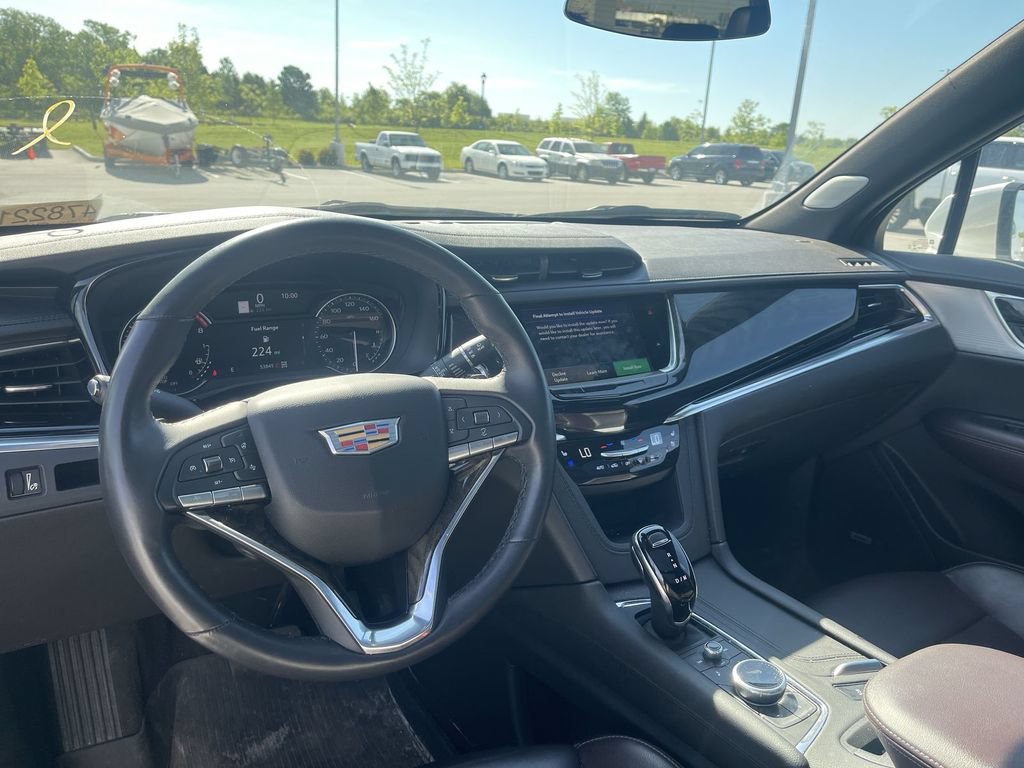 Certified 2023 Cadillac XT6 Premium Luxury w/ LPO, Floor Liner Package AWD/4WD image 19