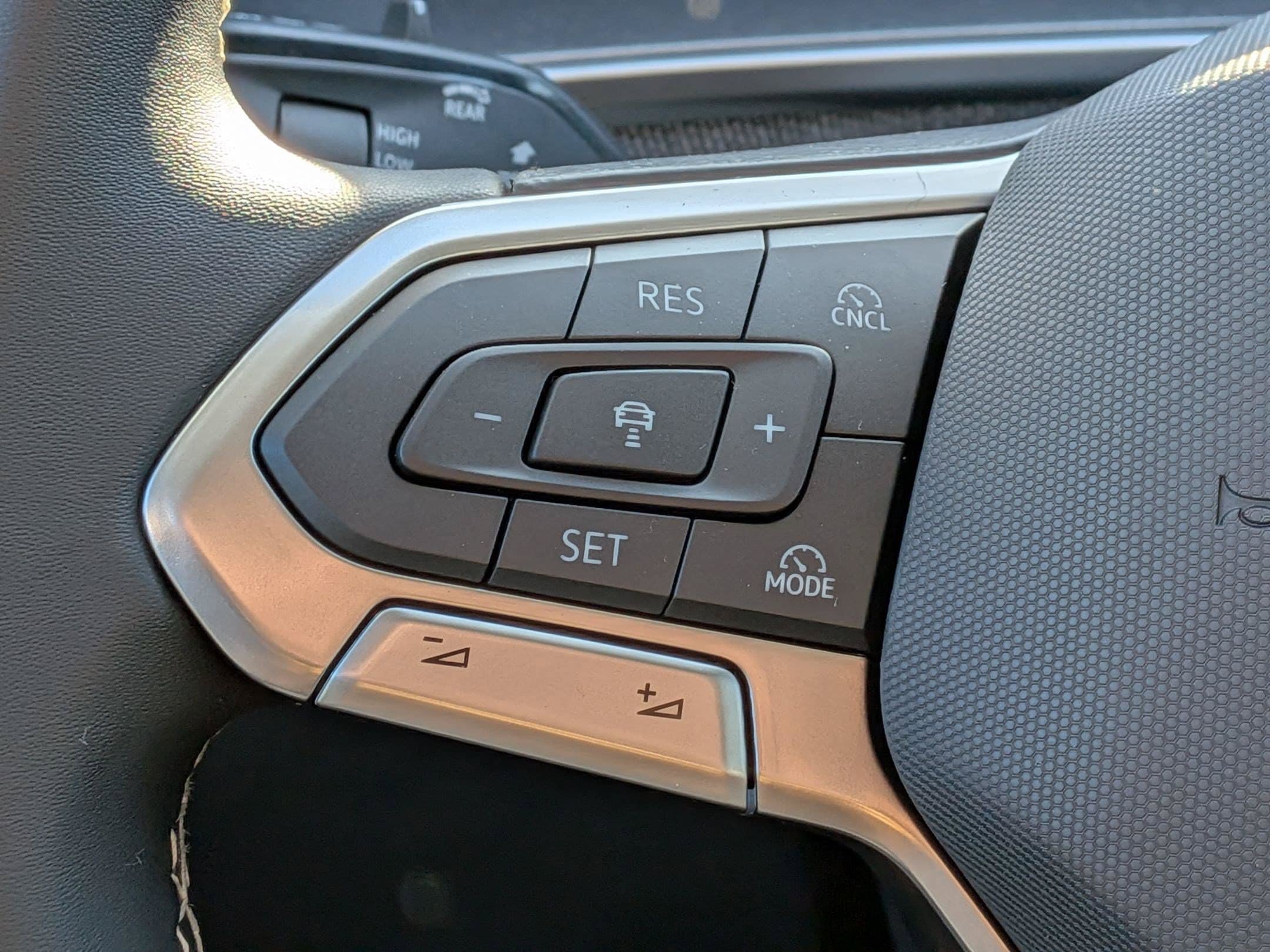 New 2026 Volkswagen Tiguan S FWD image 18