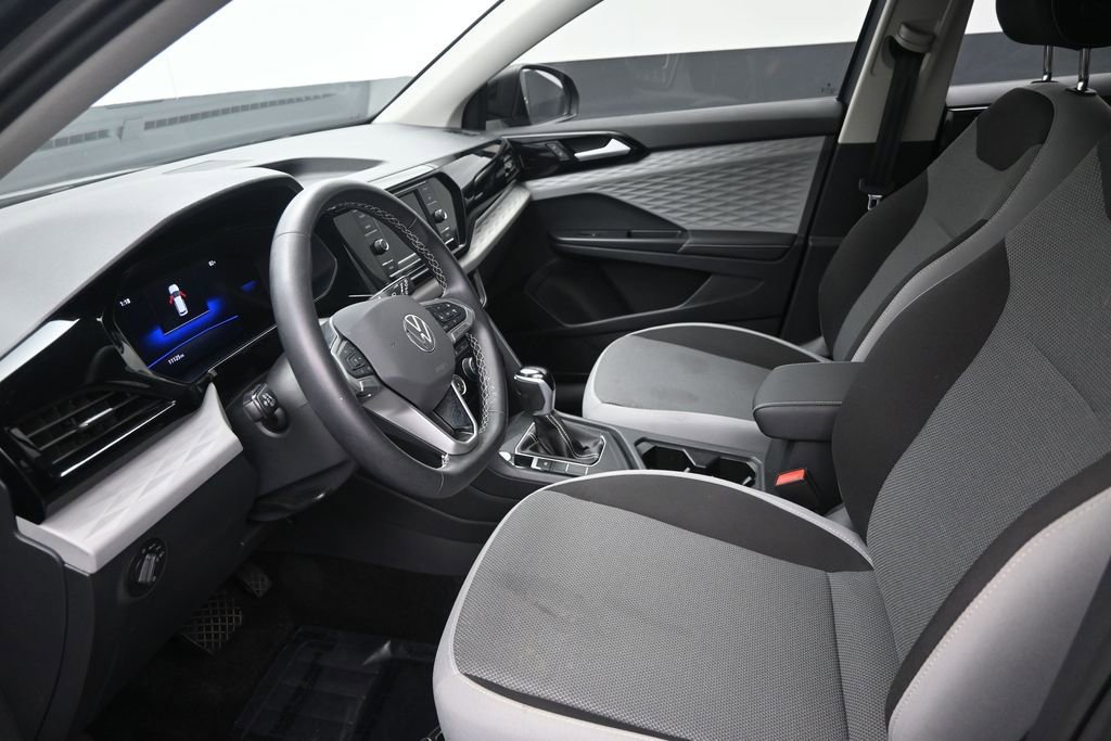 Used 2024 Volkswagen Taos S FWD image 11
