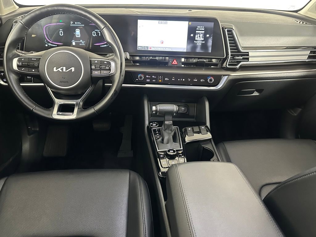 Used 2025 Kia Sportage EX w/ Premium Package image 26