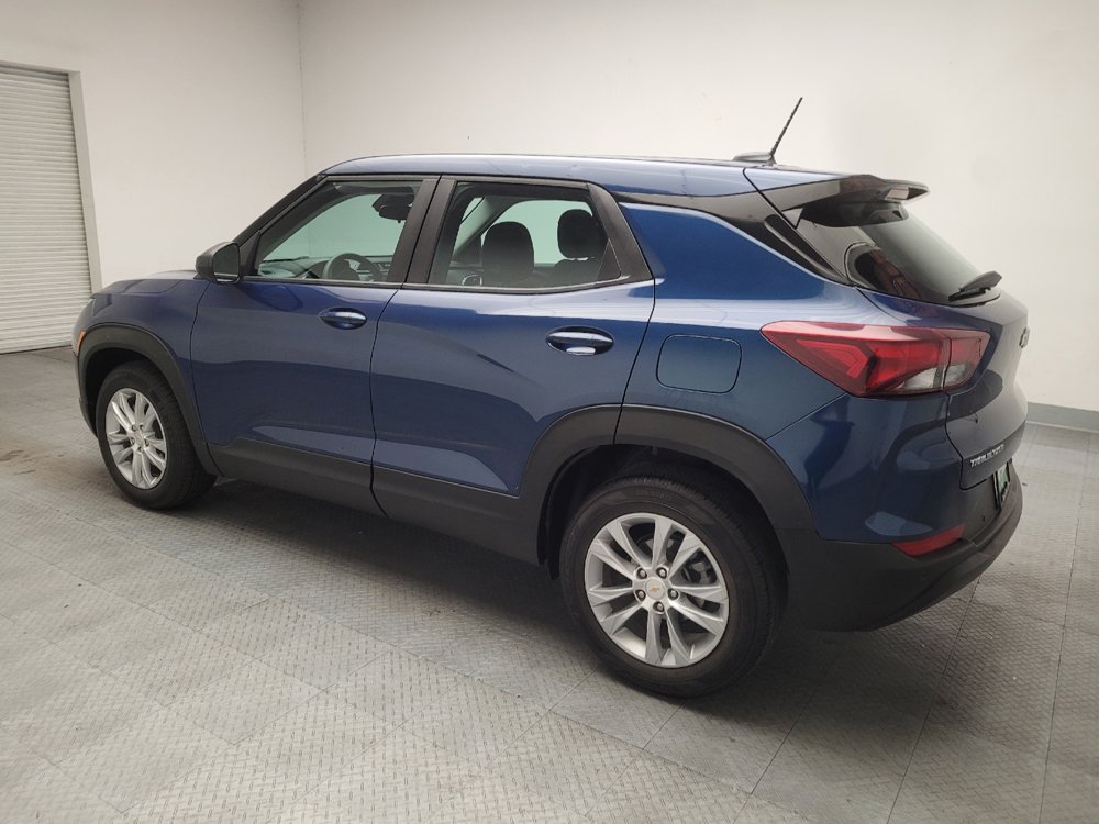 Used 2021 Chevrolet TrailBlazer LS FWD image 3