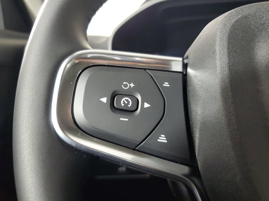 New 2026 Volvo XC40 B4 Core w/ Protection Package Premier FWD image 25
