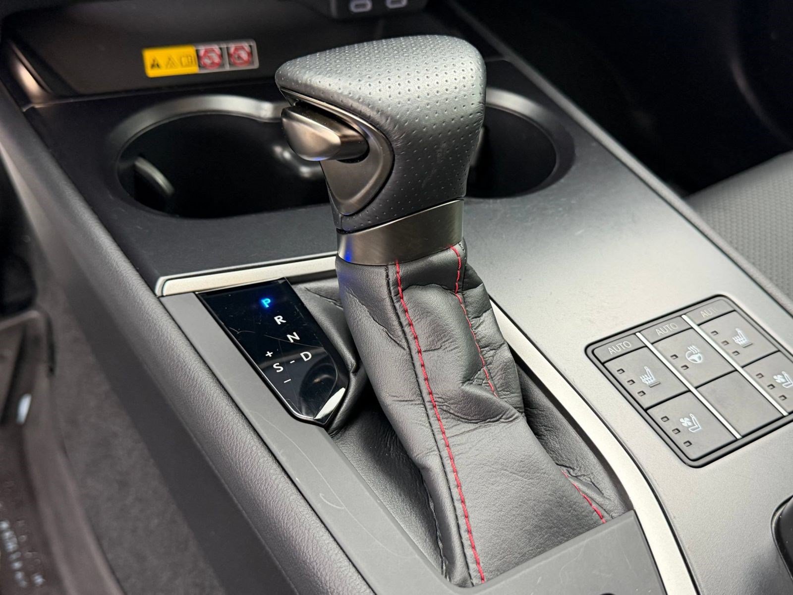 Used 2024 Lexus UX 250h F Sport FWD image 19