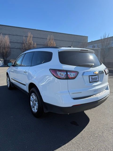 Used 2017 Chevrolet Traverse LS FWD image 4