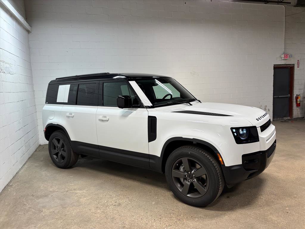 Used 2026 Land Rover Defender 110 S image 5