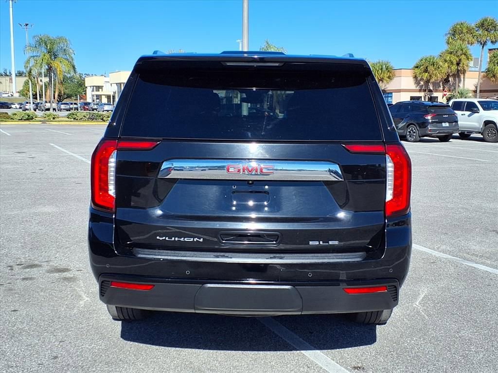 Used 2024 GMC Yukon XL SLE image 6