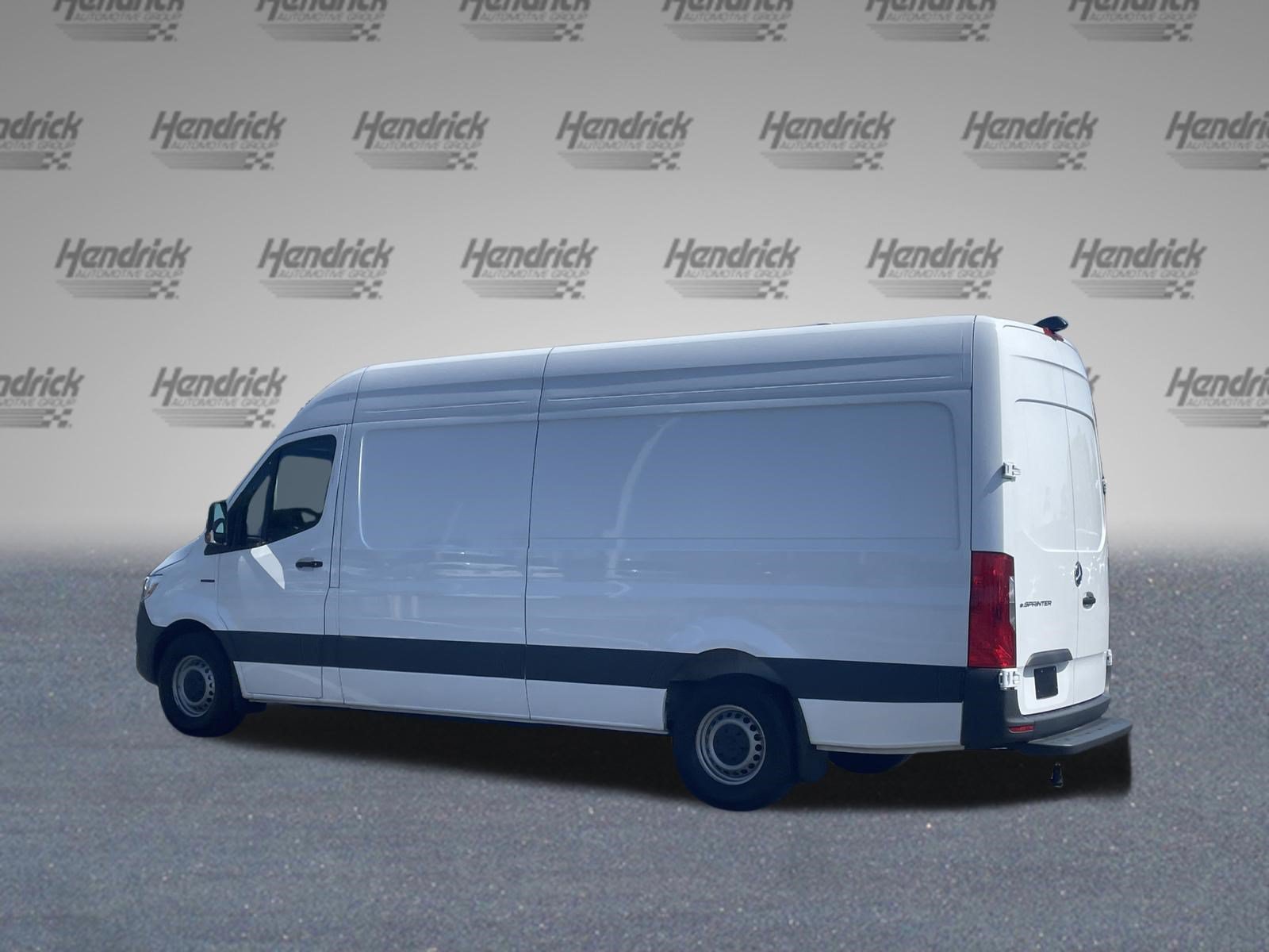 Used 2025 Mercedes-Benz eSprinter 170 Cargo image 7