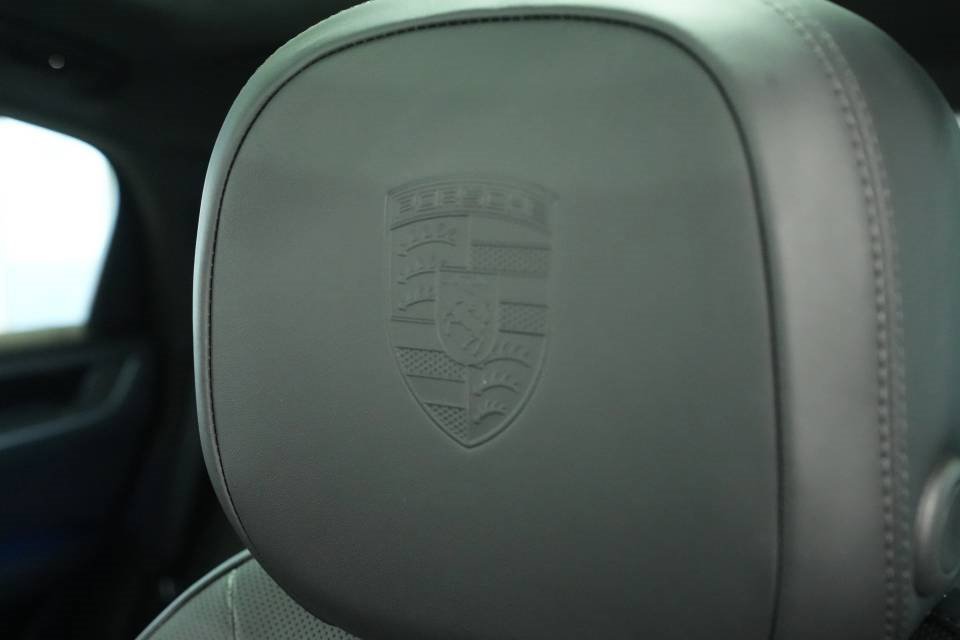 New 2026 Porsche Cayenne E-Hybrid Coupe image 34