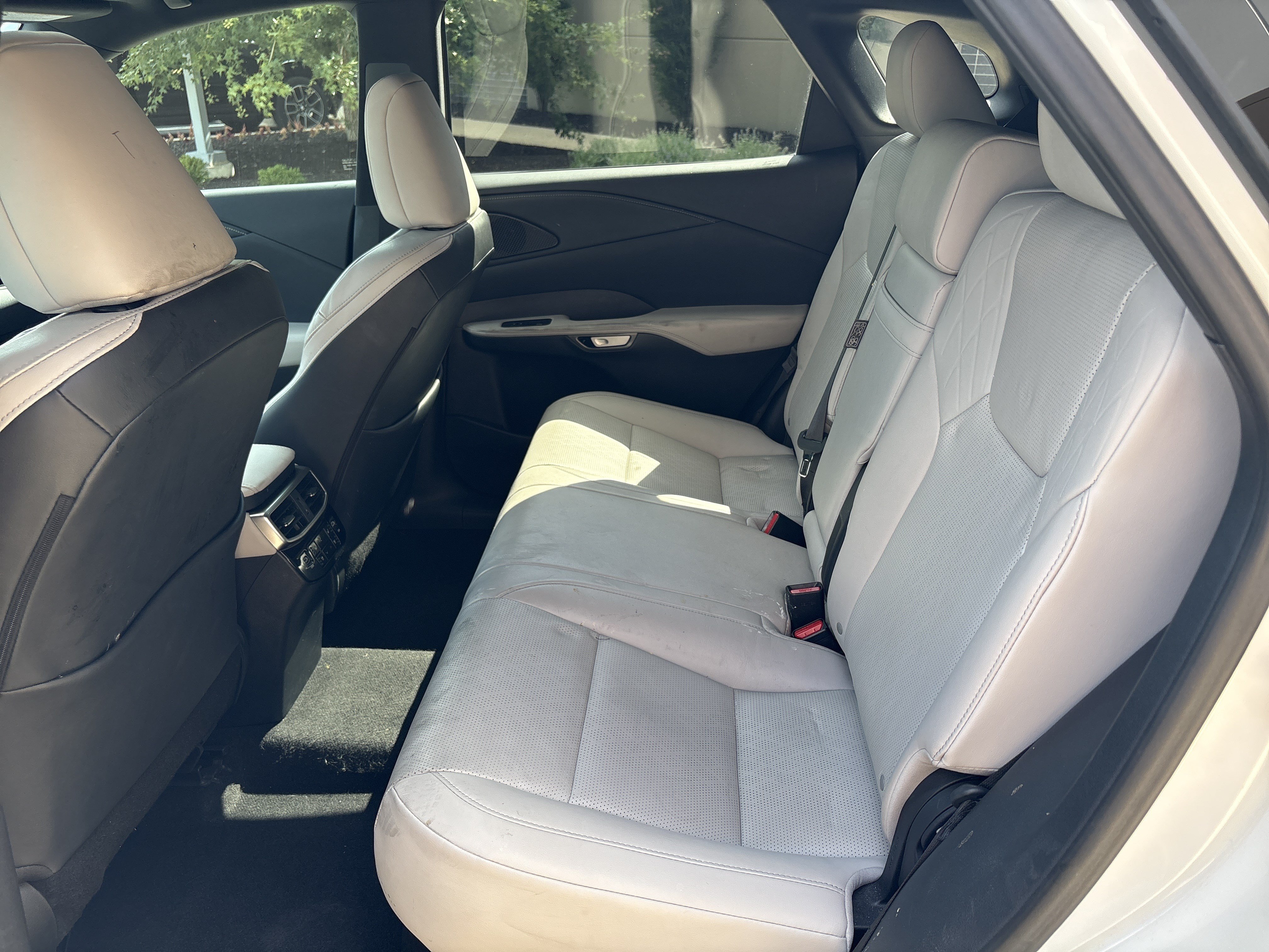 Used 2023 Lexus RX 350 Premium Plus w/ Cold Area Package AWD/4WD image 31