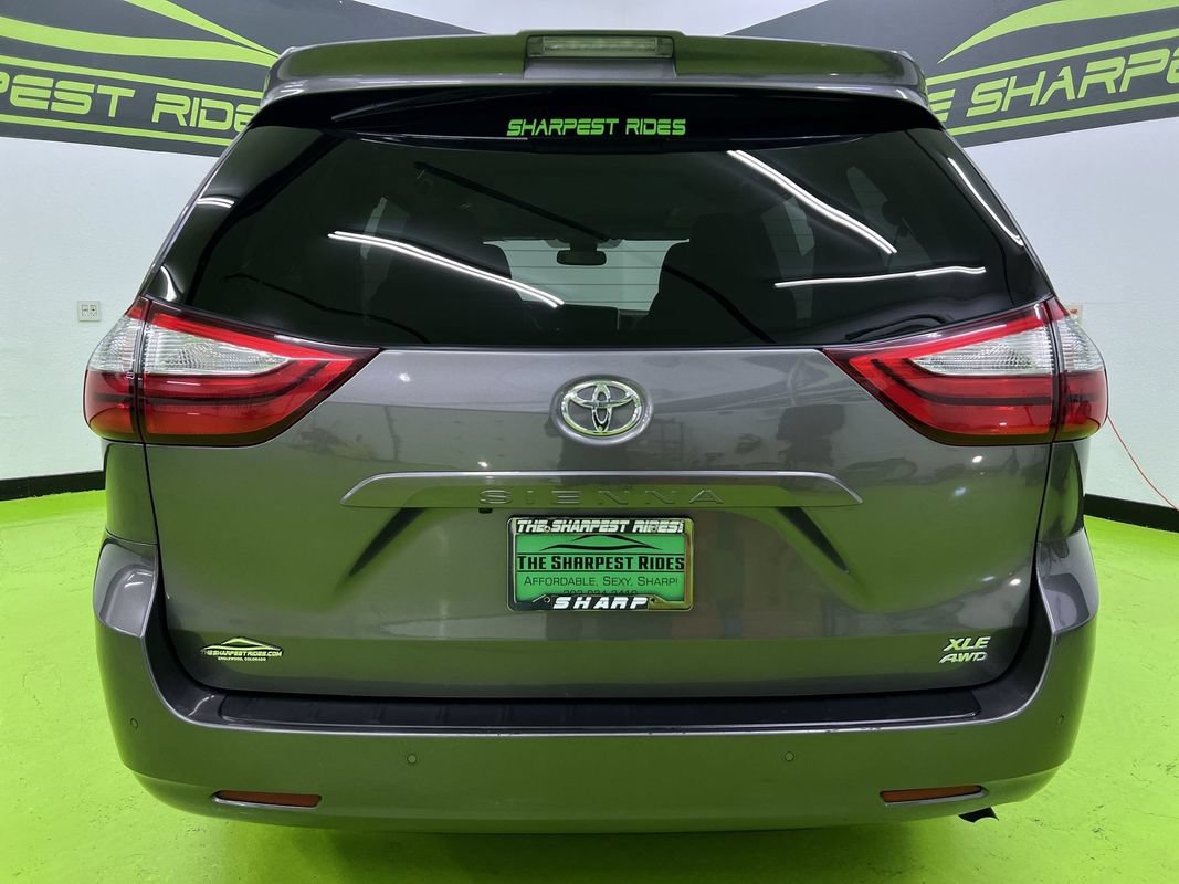 Used 2018 Toyota Sienna XLE w/ XLE Navigation Package AWD/4WD image 8