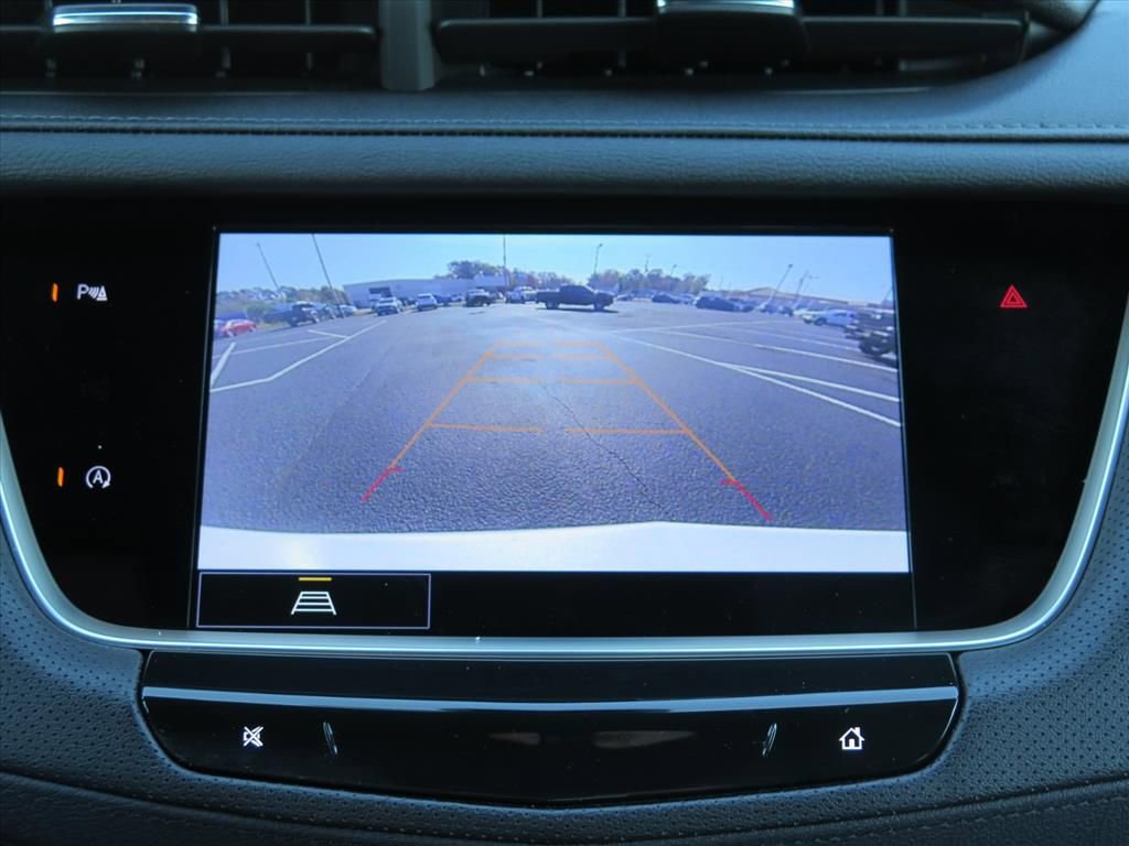 Used 2025 Cadillac XT5 Premium Luxury image 18