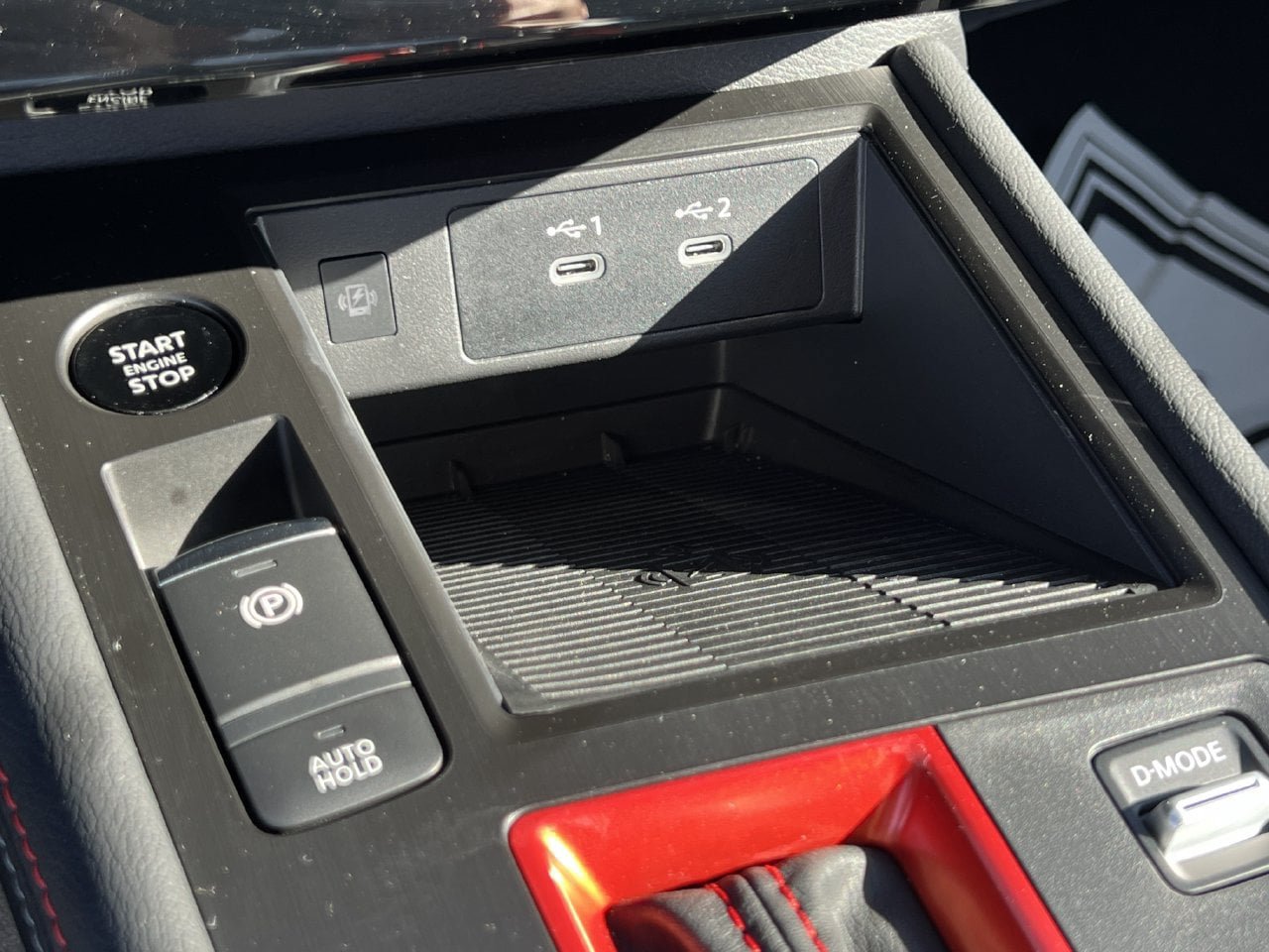 Certified 2026 Nissan Kicks SR FWD image 19