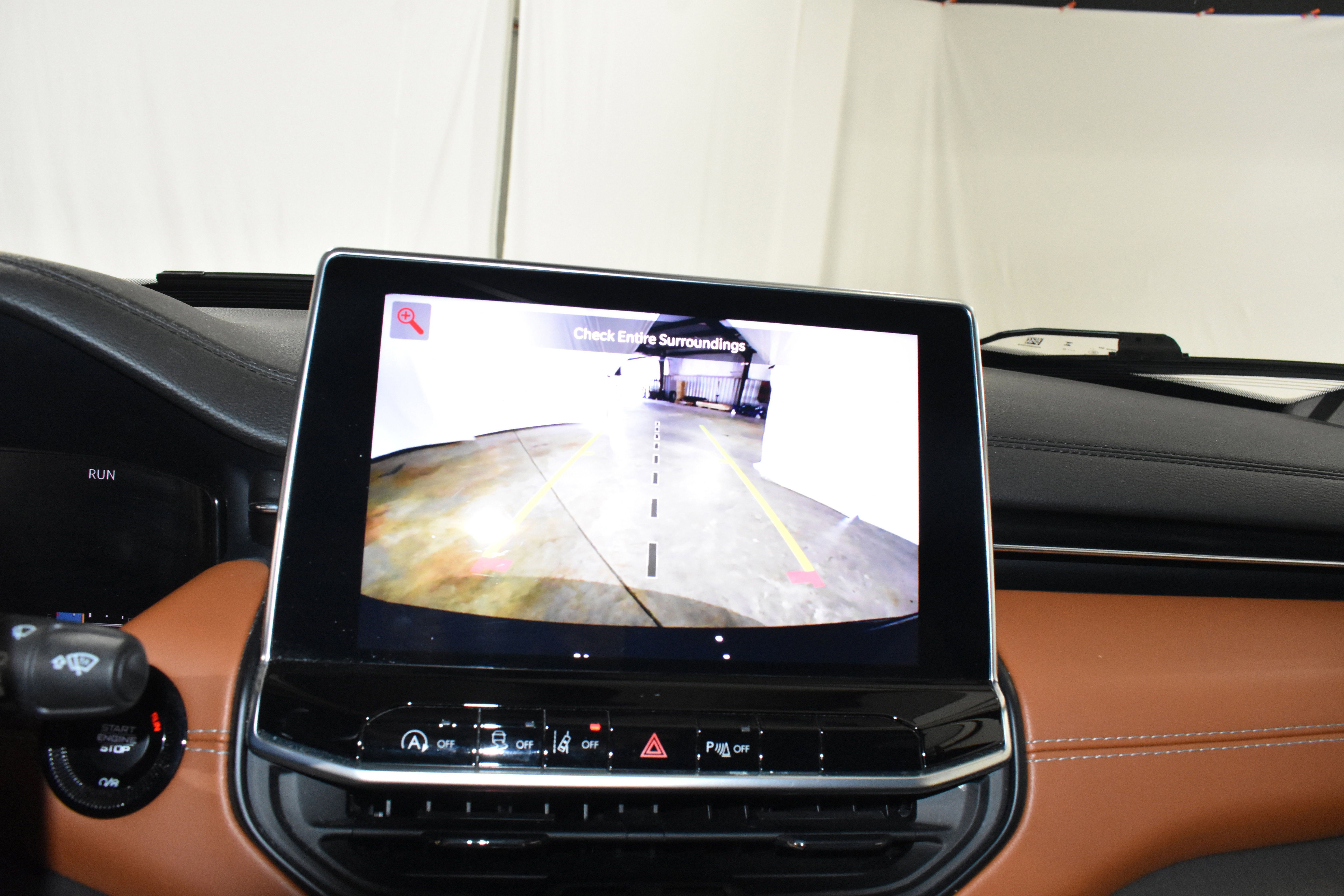 Used 2024 Jeep Compass Limited w/ Elite Group image 18