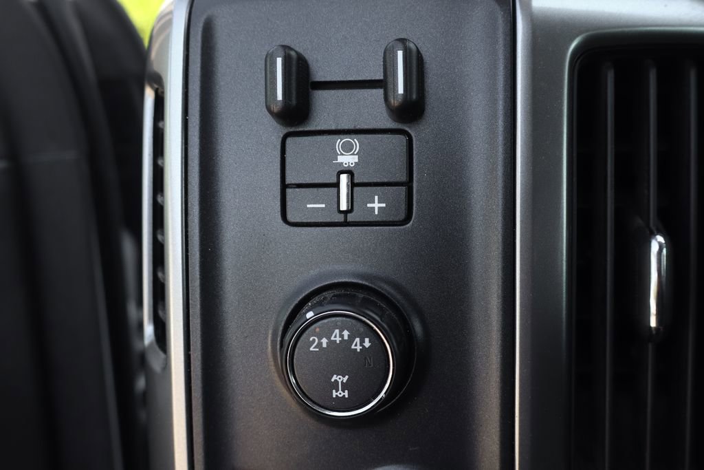 Used 2017 Chevrolet Silverado 3500 LTZ w/ Duramax Plus Package AWD/4WD image 24