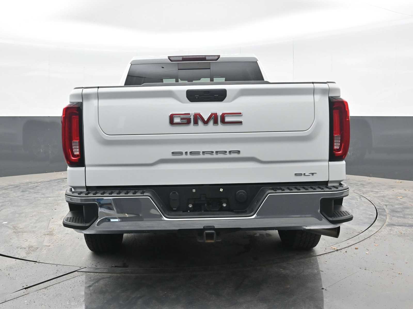 Used 2019 GMC Sierra 1500 SLT w/ SLT Convenience Package AWD/4WD image 11