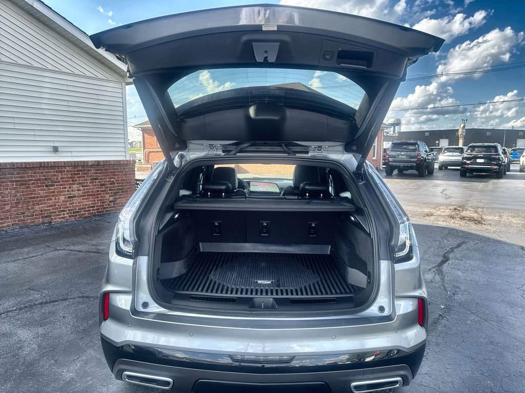 Used 2025 Cadillac XT4 Sport AWD/4WD image 24