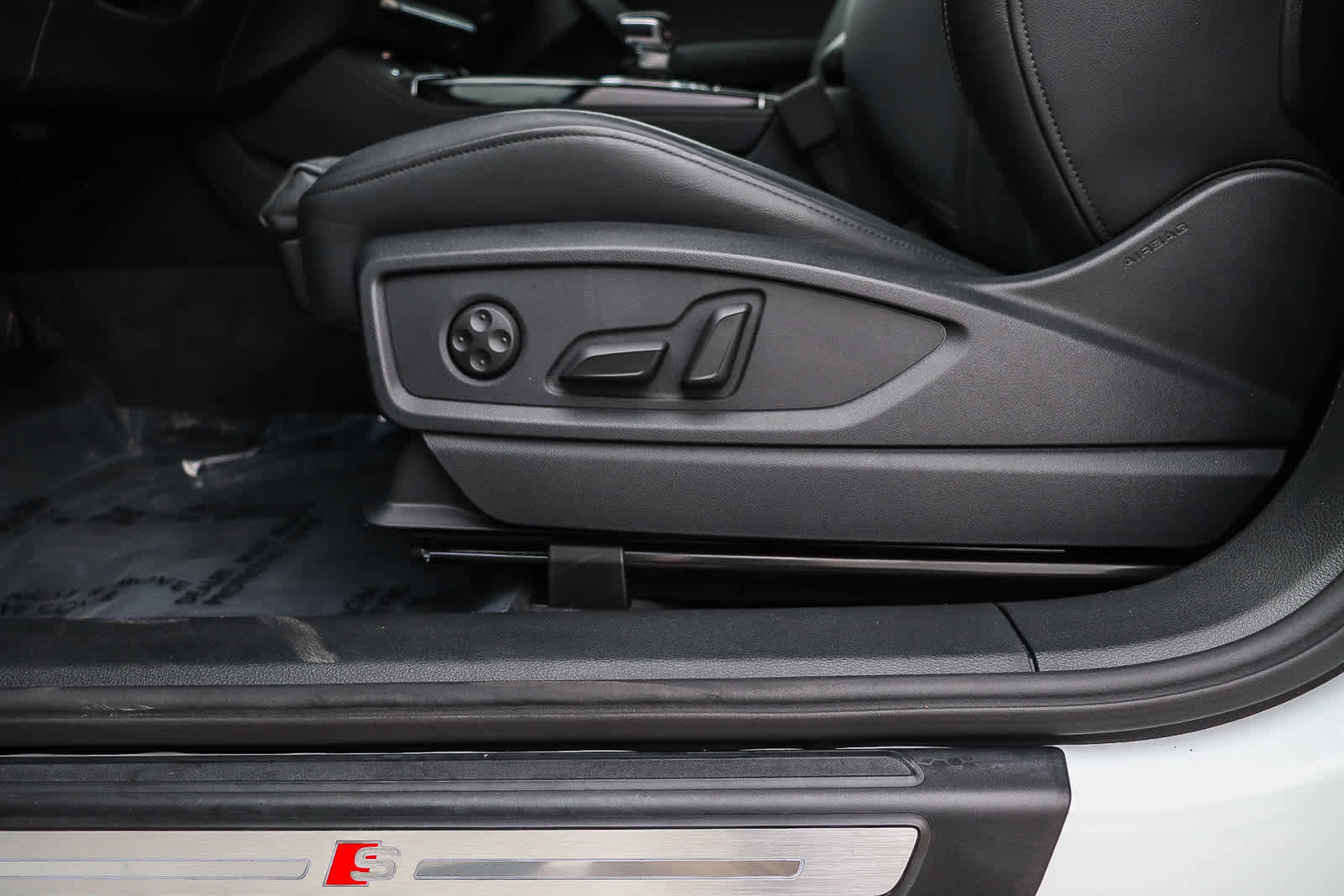 Used 2024 Audi Q5 2.0T Premium Plus w/ Premium Plus Package image 27