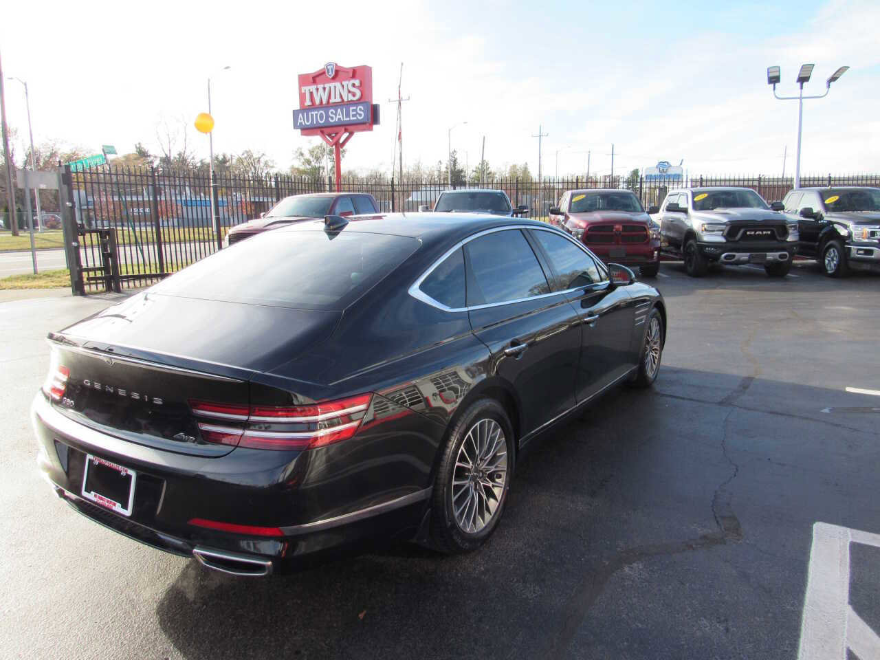 Used 2022 Genesis G80 2.5T image 5