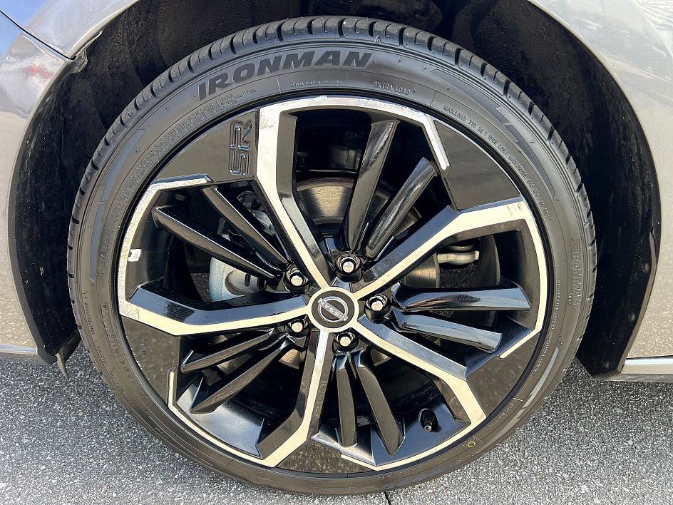 Certified 2024 Nissan Altima 2.5 SR w/ SR Premium Package image 9