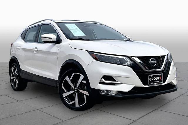 Certified 2022 Nissan Rogue Sport SL w/ Premium Package AWD/4WD image 3