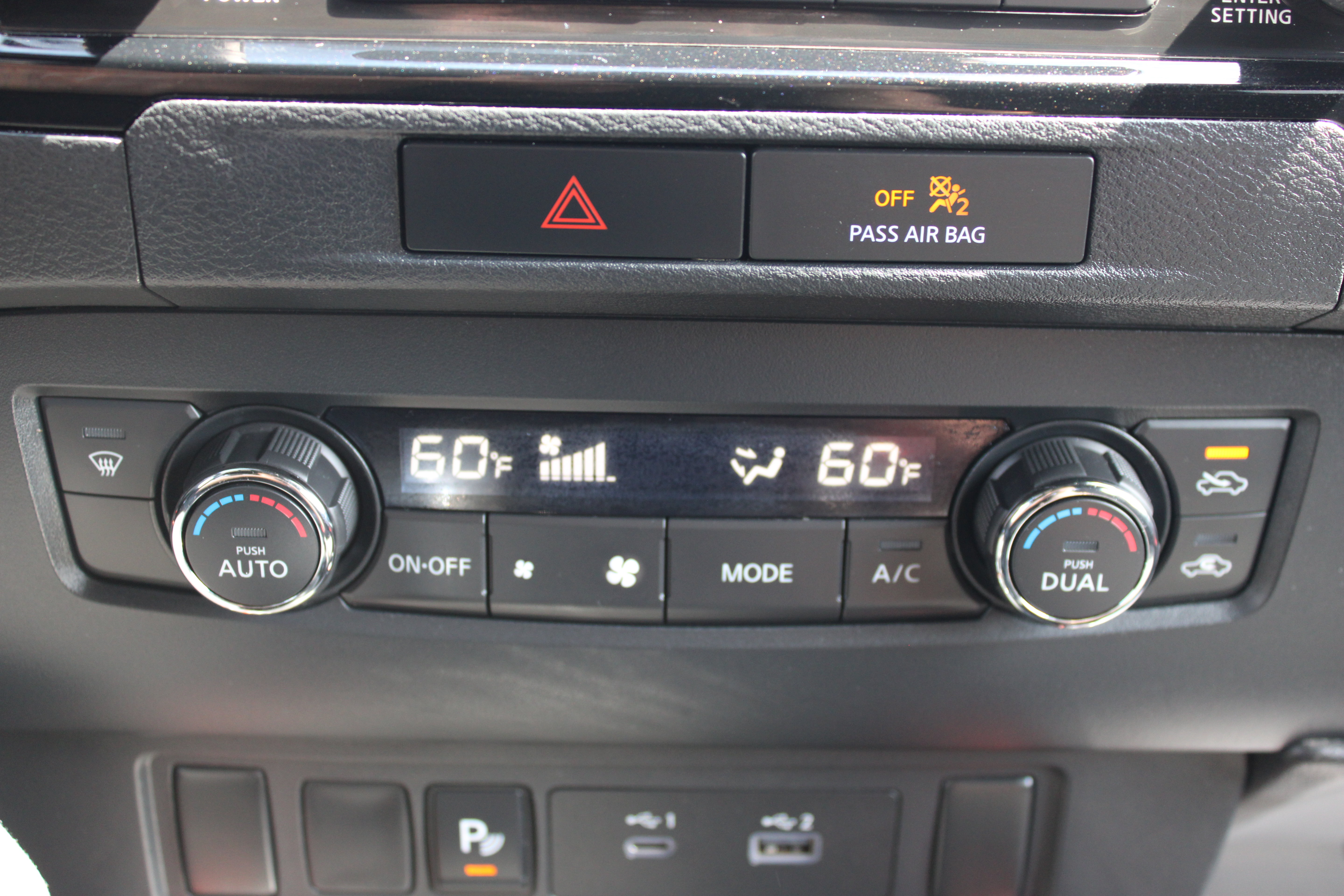 Certified 2022 Nissan Frontier PRO-4X w/ Technology Package AWD/4WD image 16