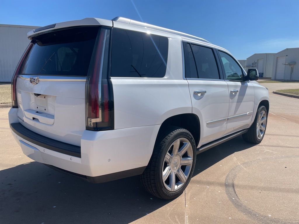 Used 2020 Cadillac Escalade Premium Luxury image 5