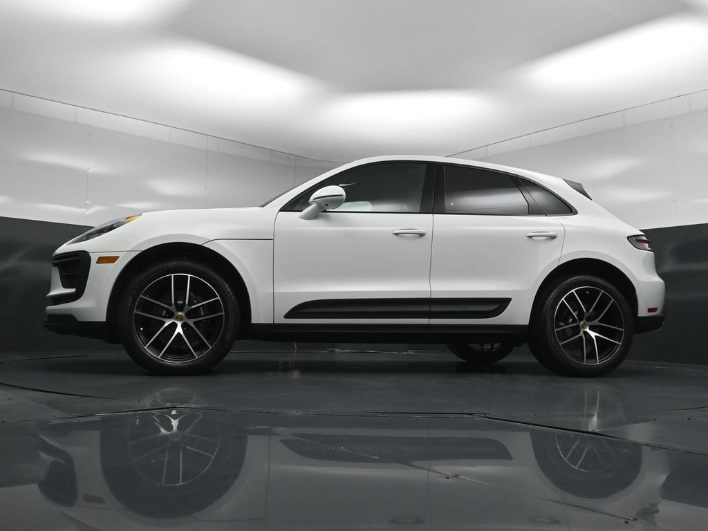 New 2026 Porsche Macan AWD/4WD image 24