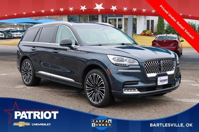 Used 2023 Lincoln Aviator Black Label w/ Class IV Trailer Tow Package image 1