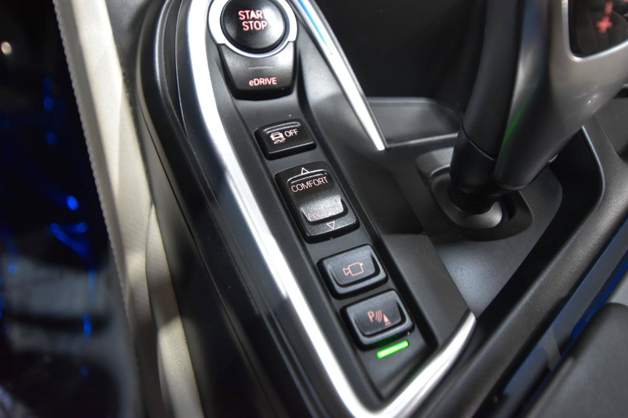 Used 2016 BMW i8 AWD/4WD image 32