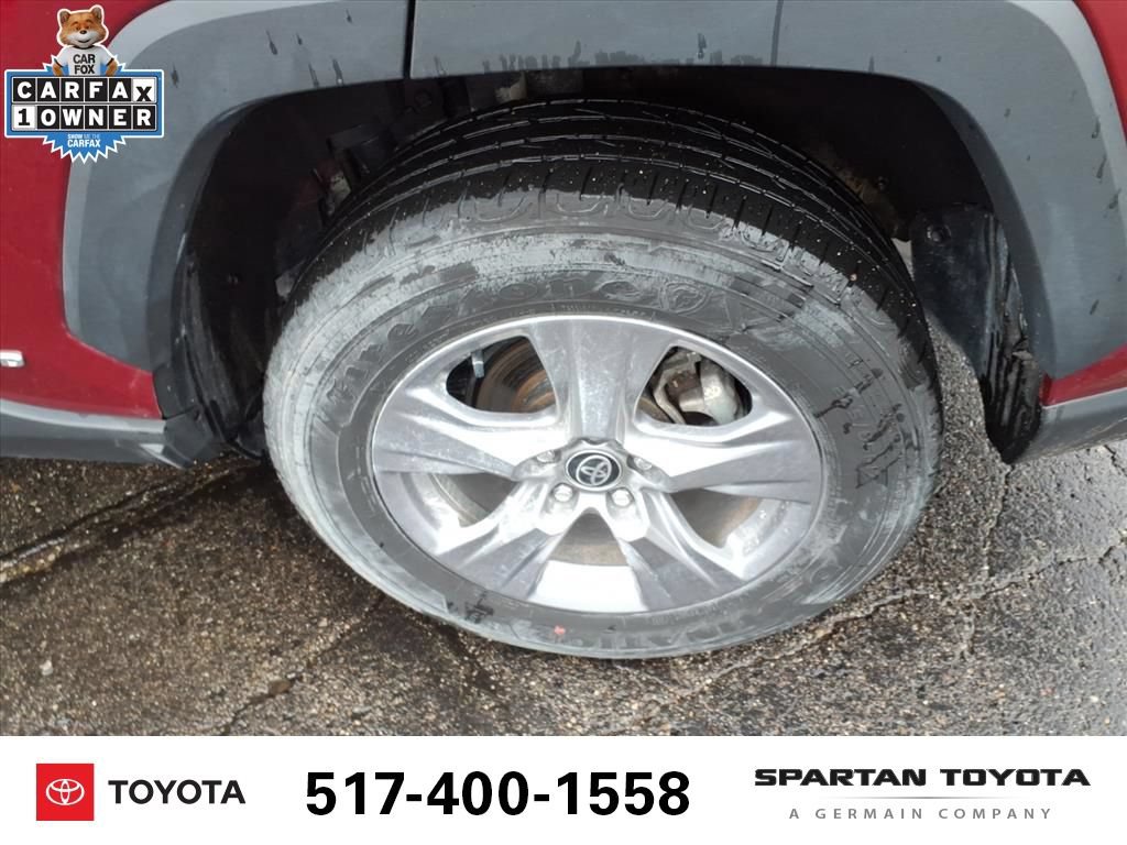 Used 2025 Toyota RAV4 LE AWD/4WD image 10
