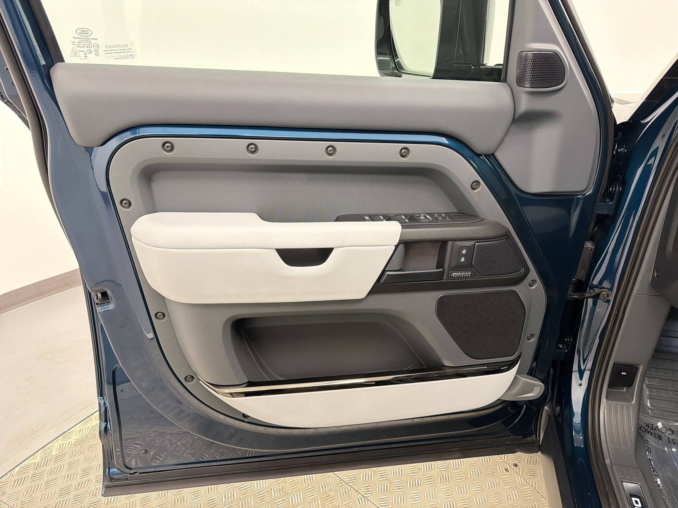 New 2026 Land Rover Defender 110 OCTA AWD/4WD image 20