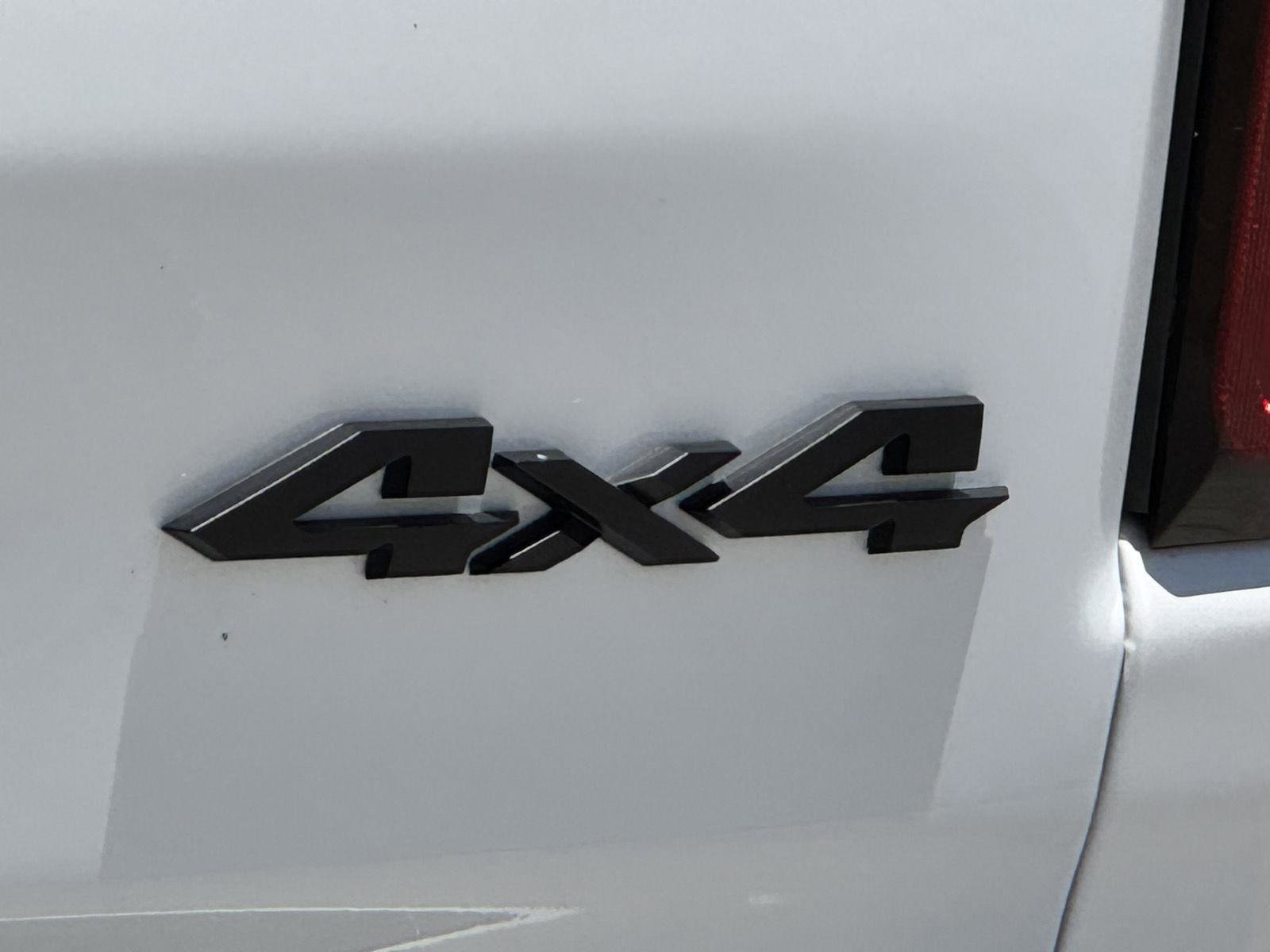 Used 2024 RAM 1500 Limited AWD/4WD image 16