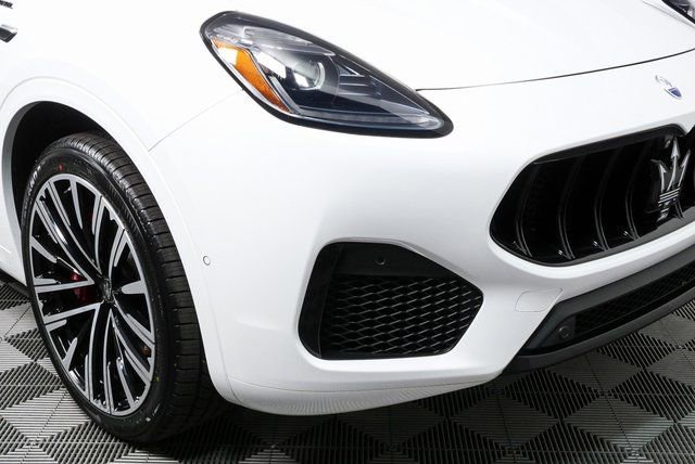 Used 2023 Maserati Grecale Modena image 40