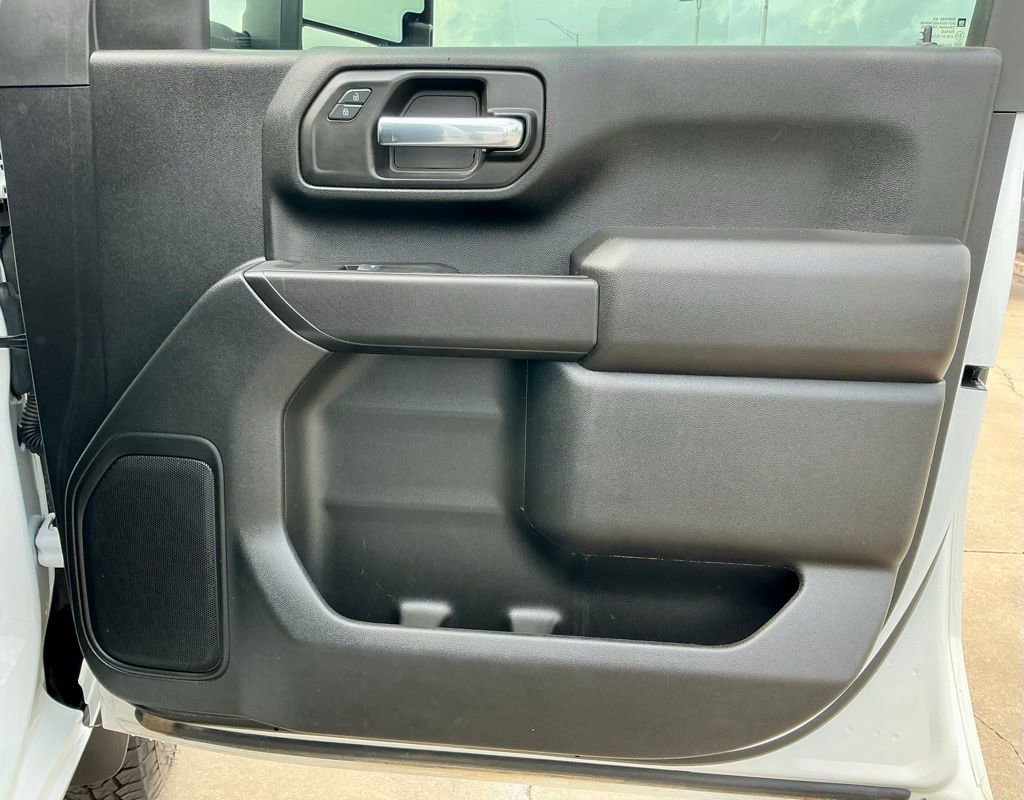 Used 2024 Chevrolet Silverado 2500 Custom w/ Custom Value Package image 22