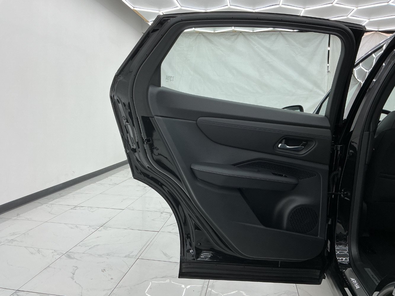 Used 2024 Nissan Ariya AWD image 24