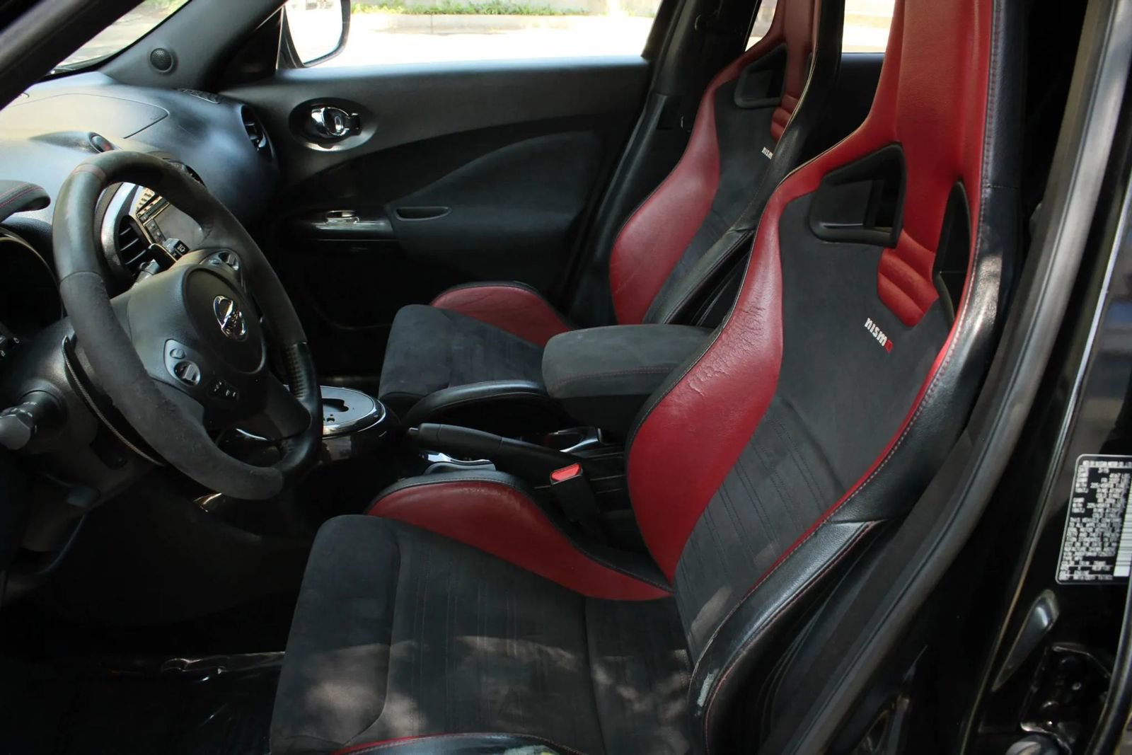 Used 2015 Nissan Juke NISMO RS w/ Interior Illumination Package AWD/4WD image 14